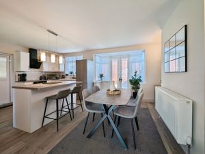 Photo 1- click for photo gallery